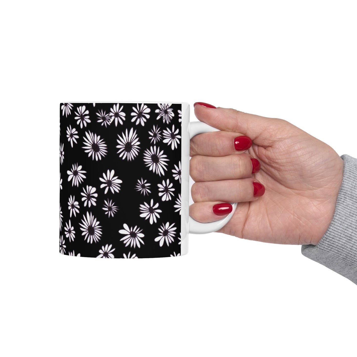 Random Daisy Black / White Cup