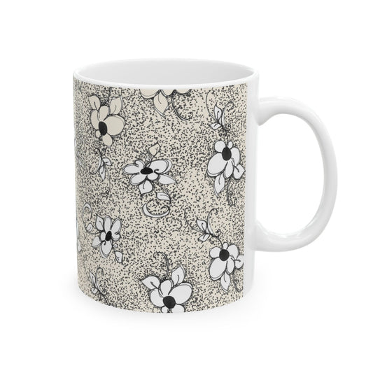 Daisy Specks Ivory / Black Cup