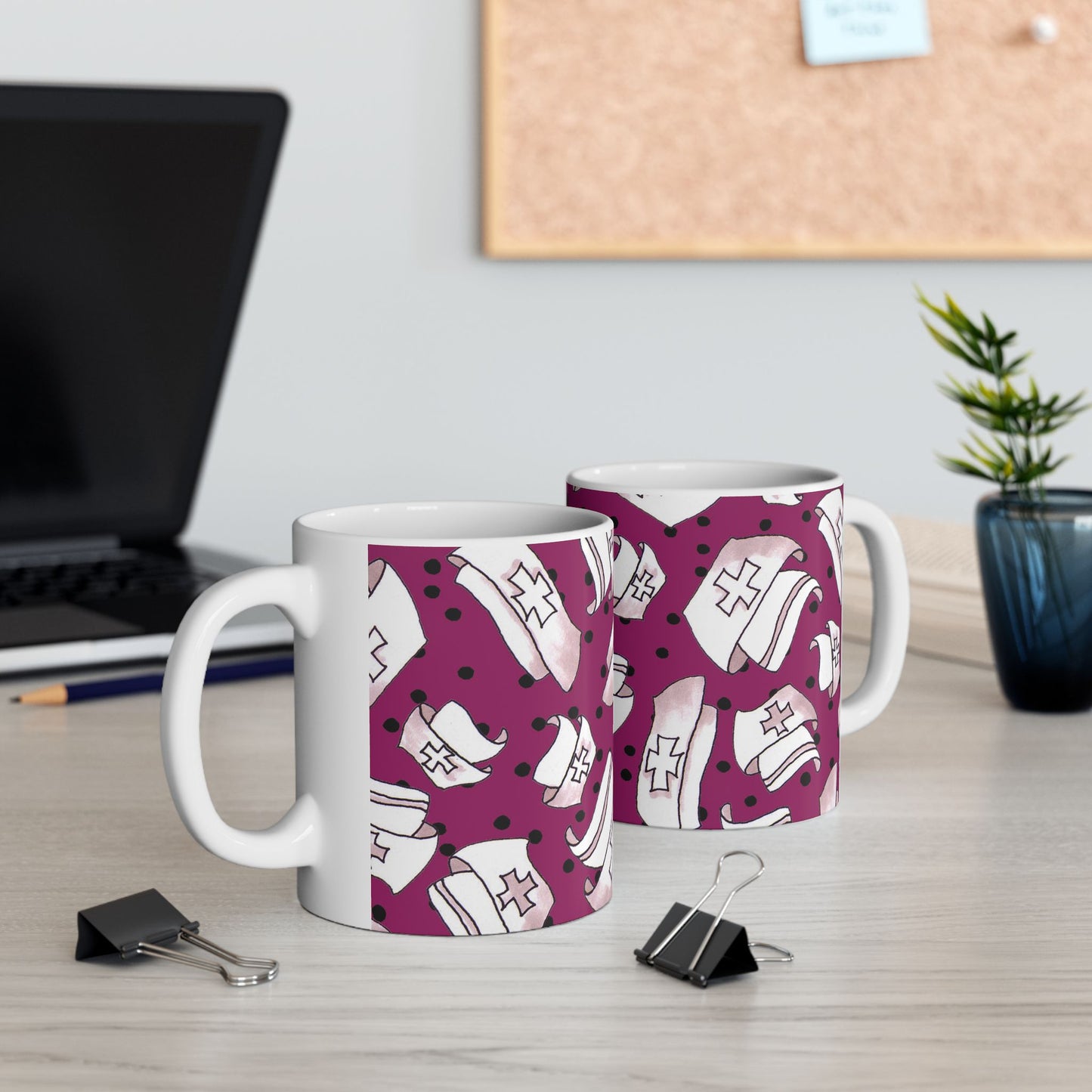 Med Hats Burgundy / Black Cup