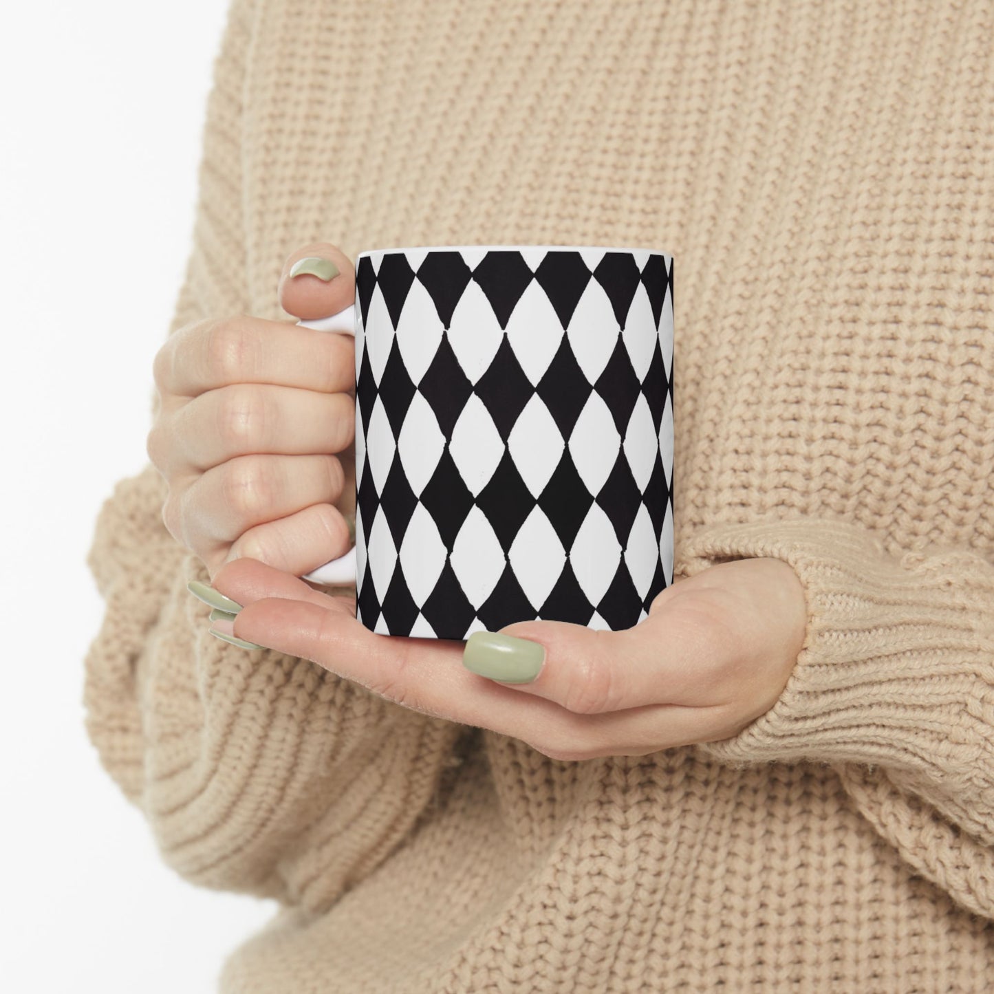 Diamond White / Black Cup