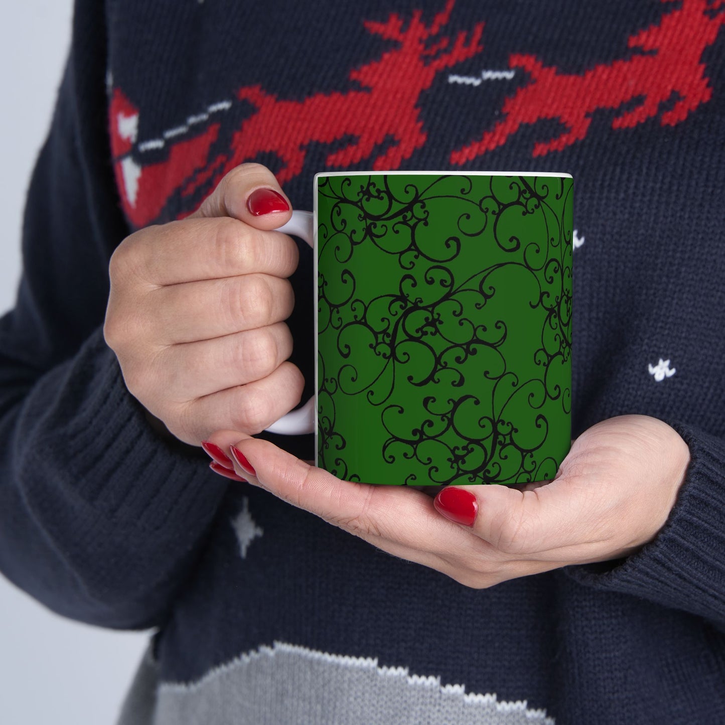 Elegant Scroll Green / Black Cup