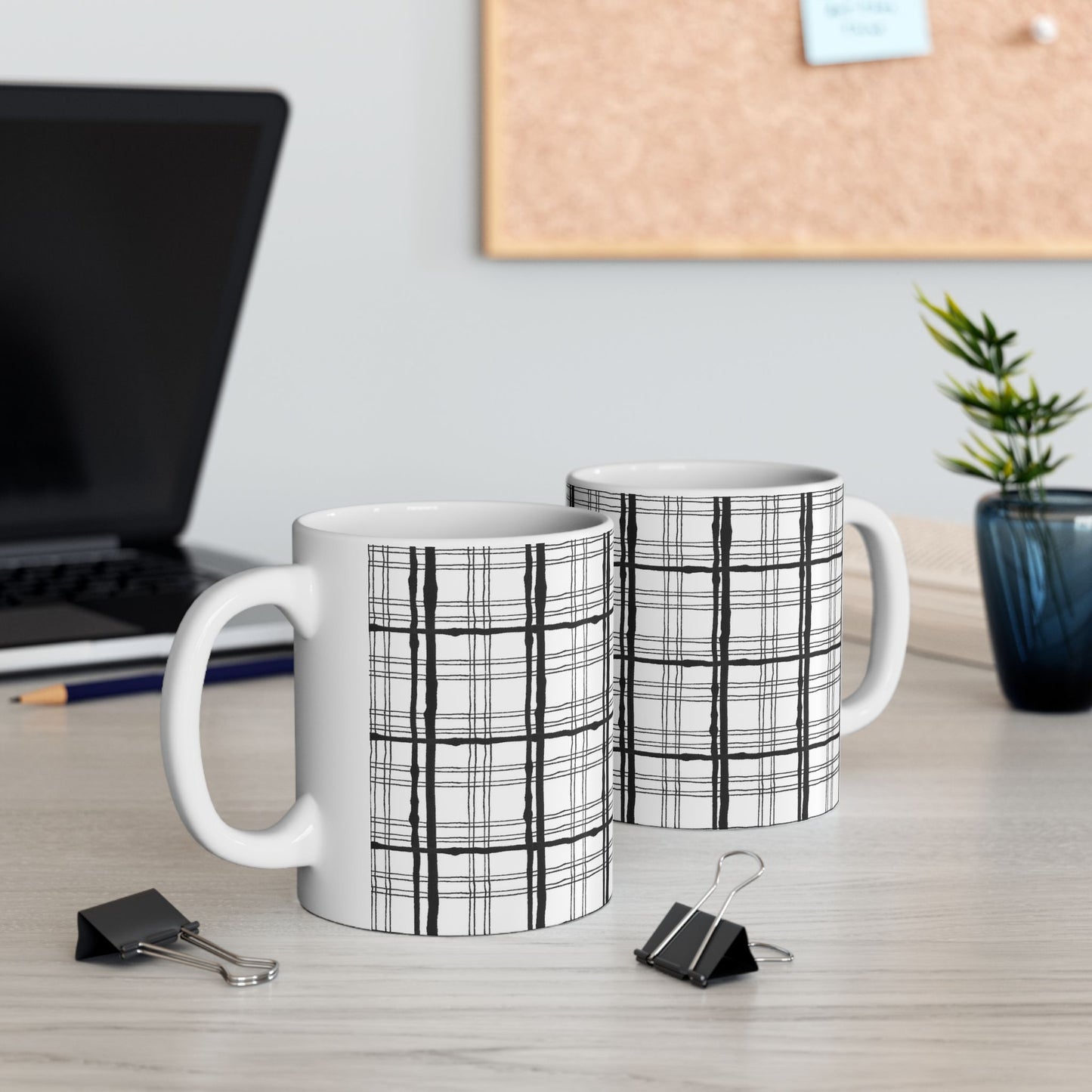Sophistiplaid White / Black Cup