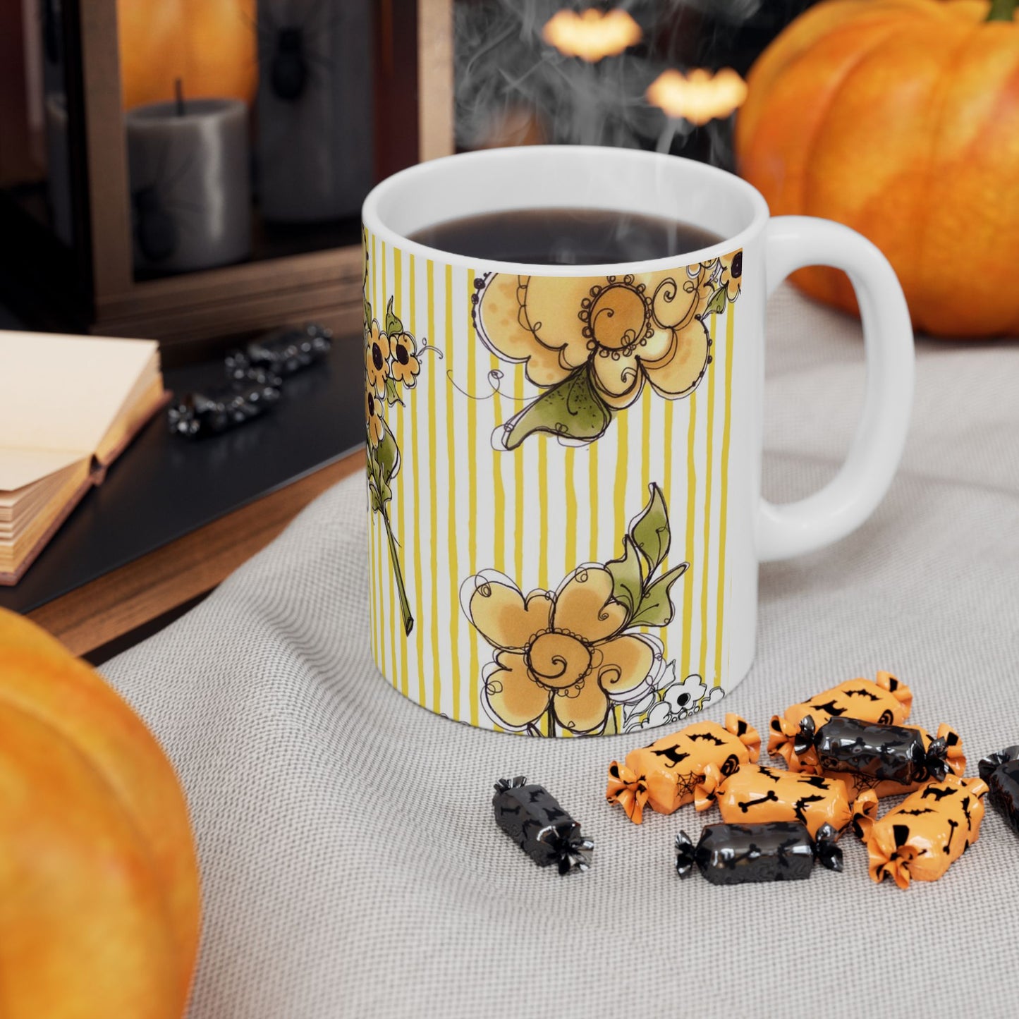 Bee Floral Stripe White / Yellow Cup