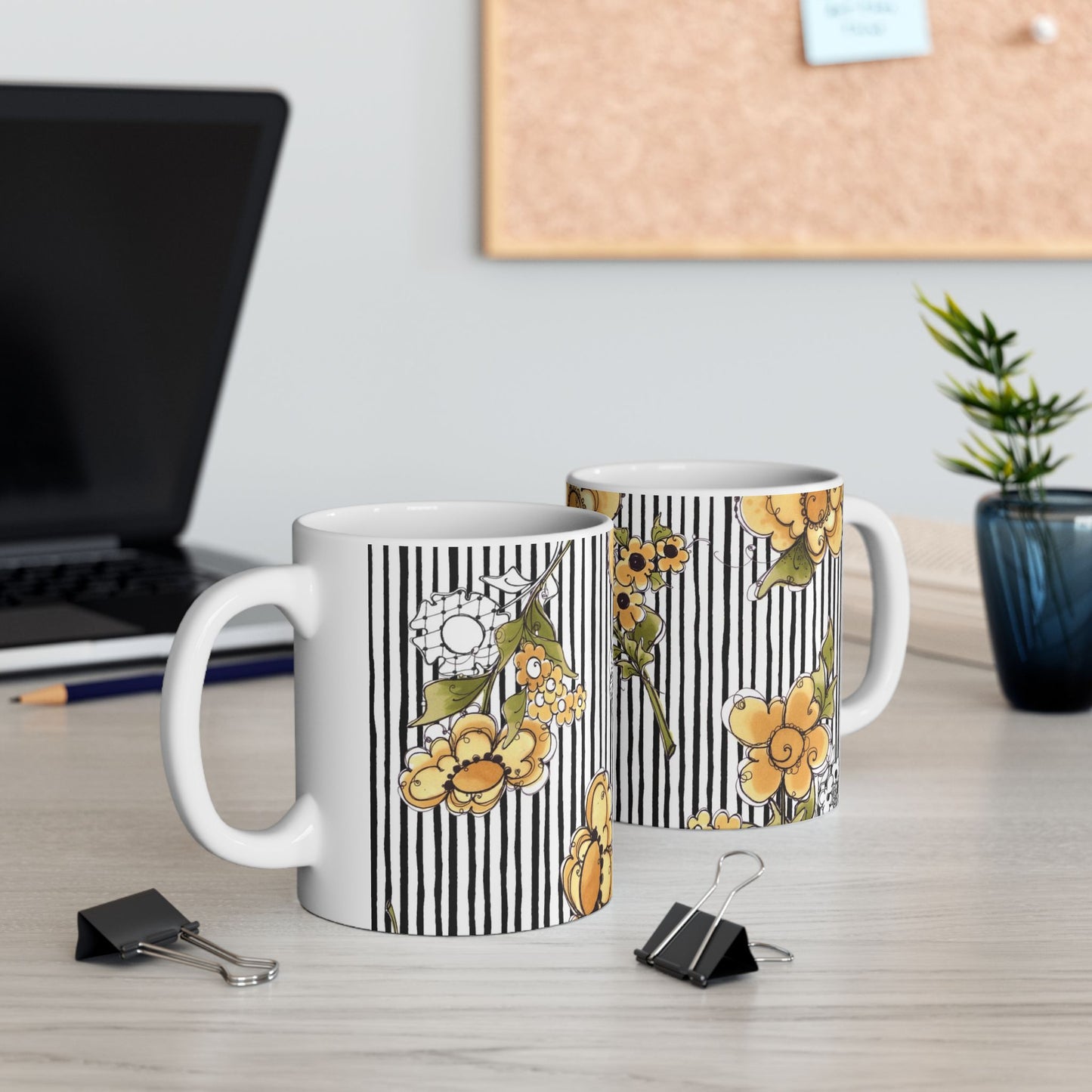 Bee Floral Stripe White / Black Cup