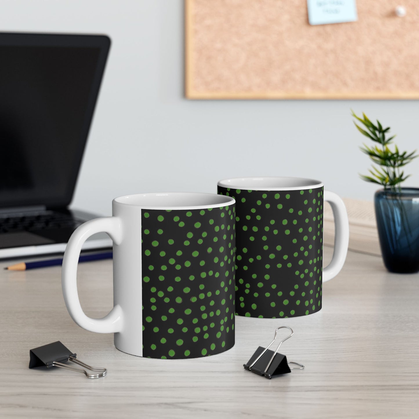 Dinky Dots Black / Green Cup