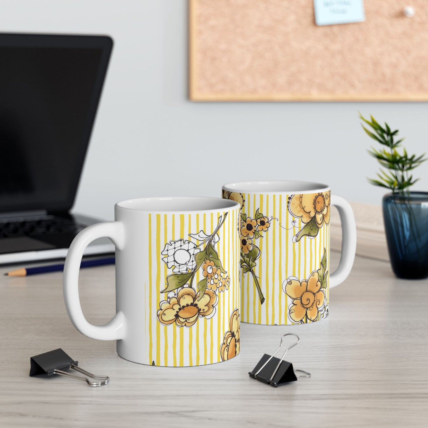 Bee Floral Stripe White / Yellow Cup