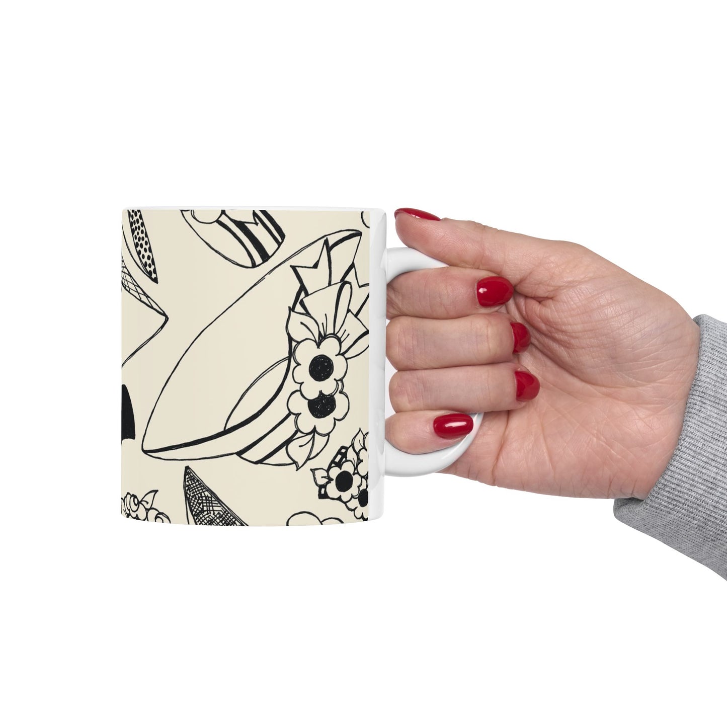 Millinery Ivory / Black Cup