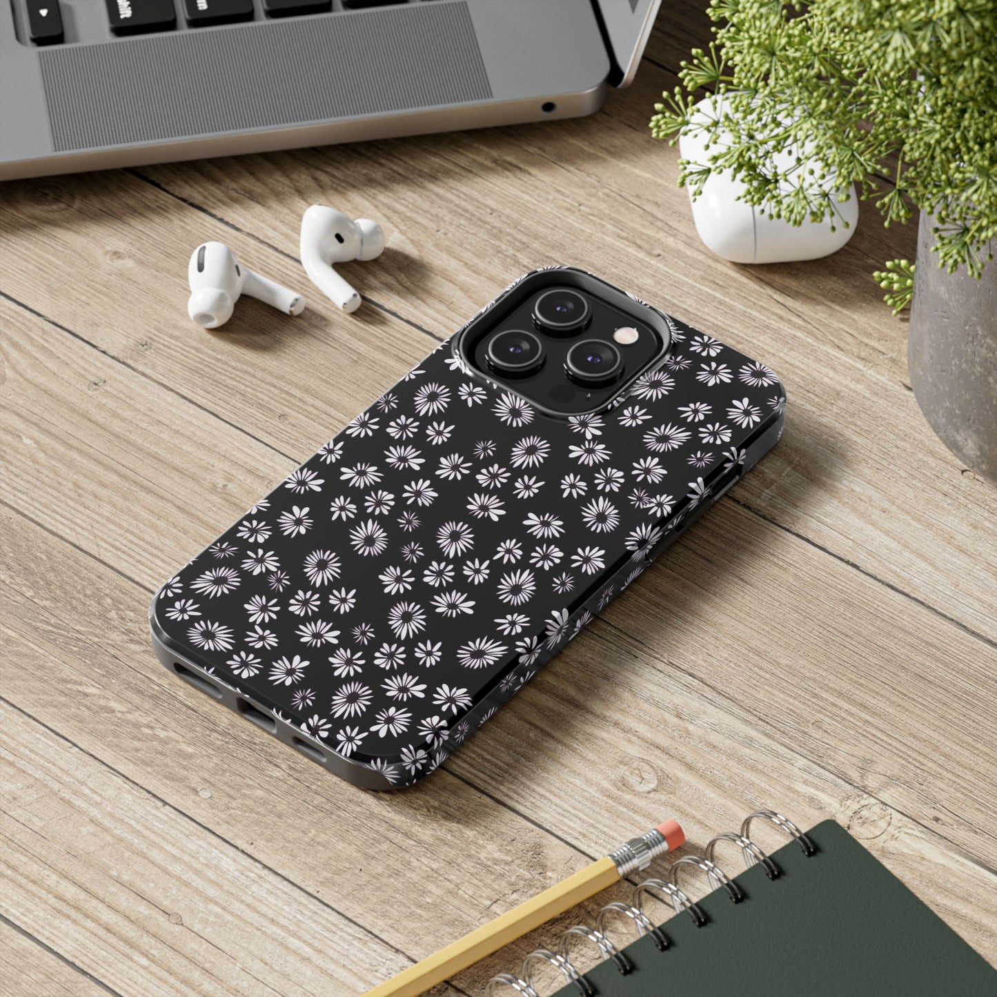 Random Daisy Black / White Phone Case