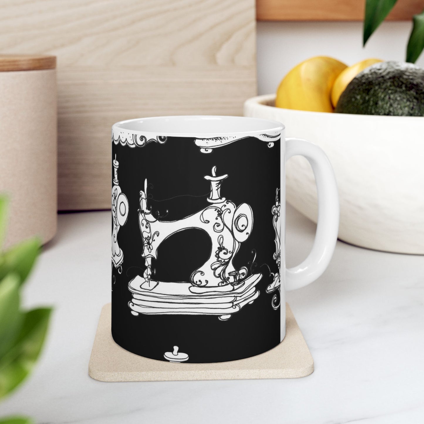 Sew Sew Black / White Cup