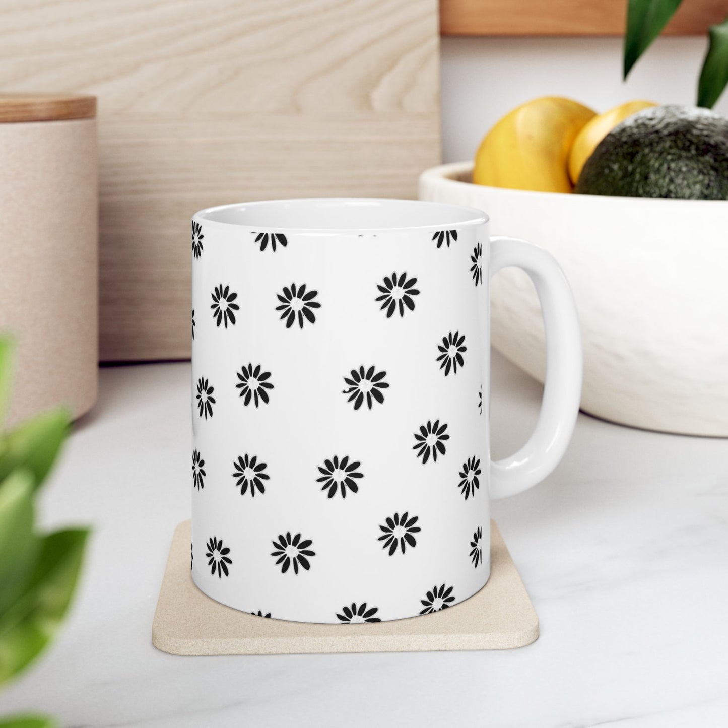 Daisy Dot White / Black Cup
