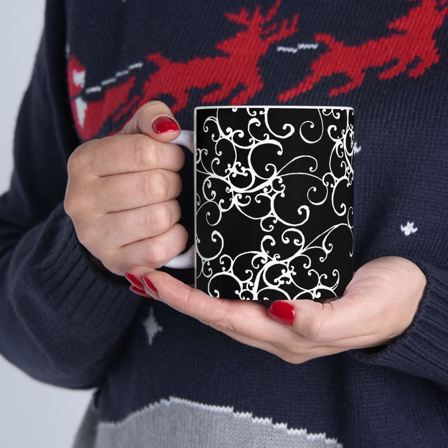 Elegant Scroll Black / White Cup