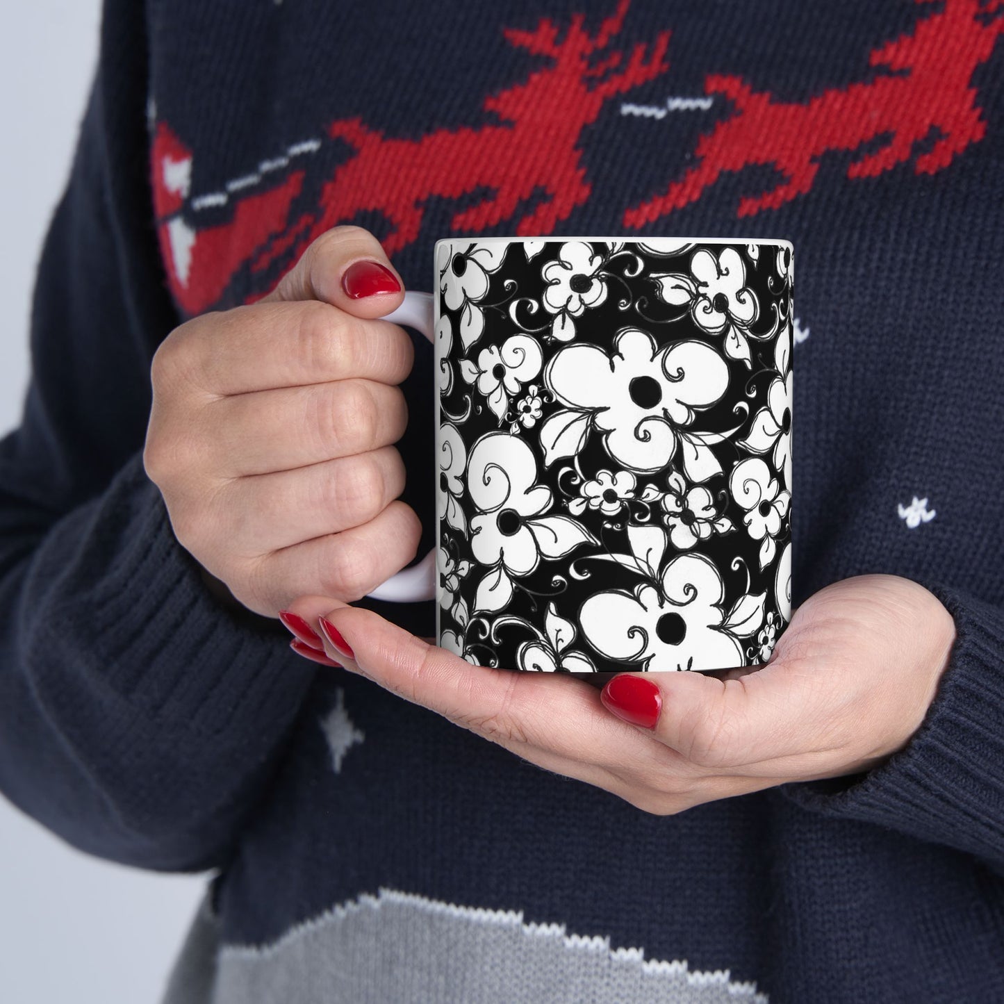 Dog Daisies Black Cup