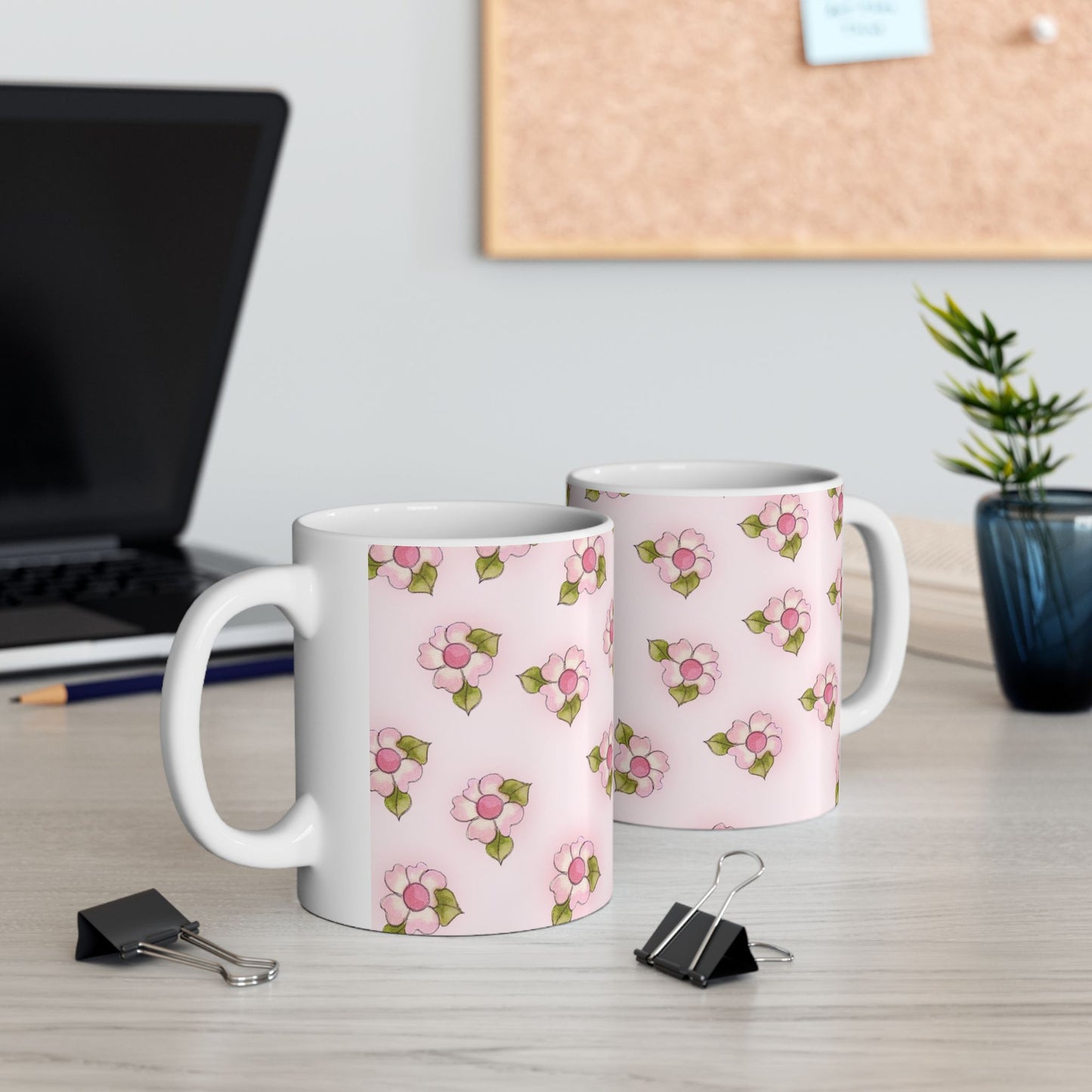 Daisy Delight Light Pink Cup