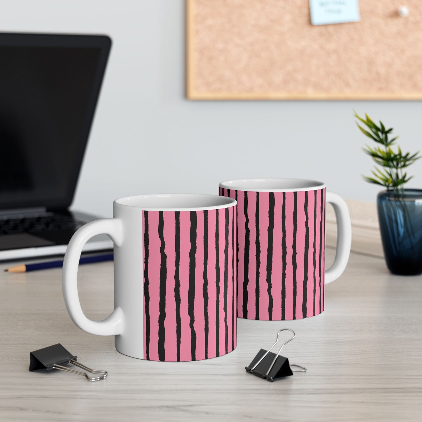 Sorta Stripe Bright Pink / Black Cup