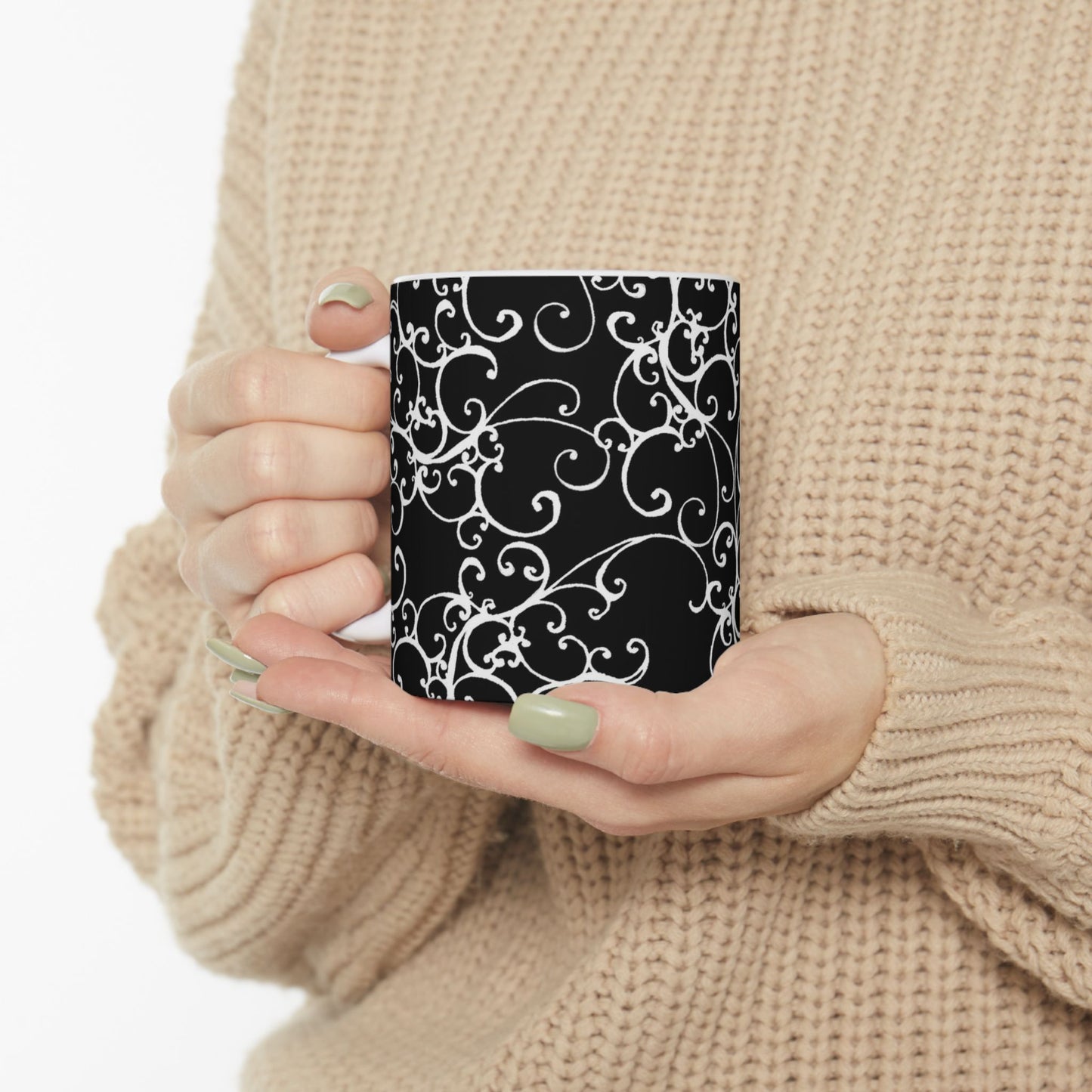 Elegant Scroll Black / White Cup