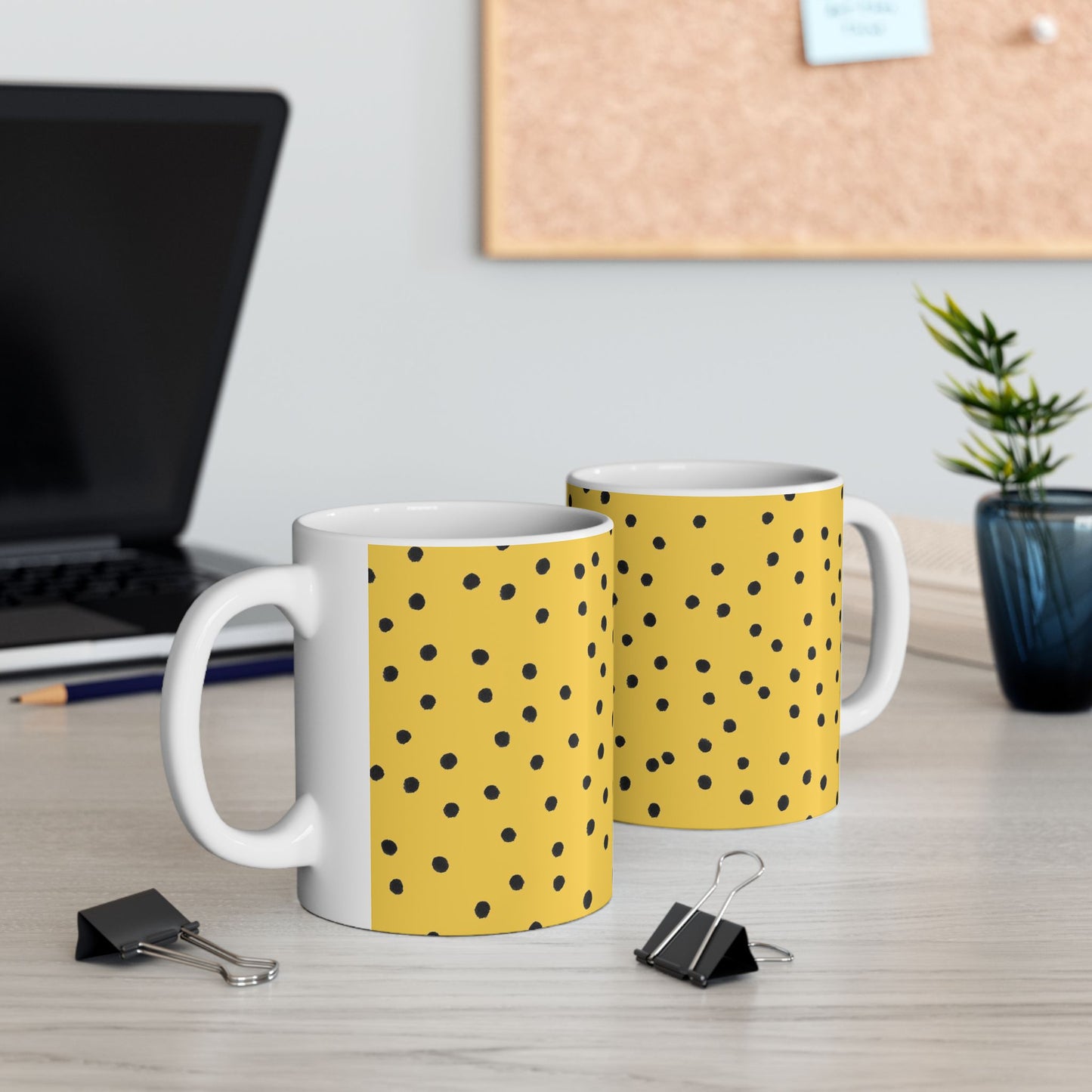 Dinky Dots Yellow / Black Cup