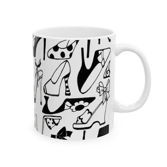 A Few Shoes Black / White Cup