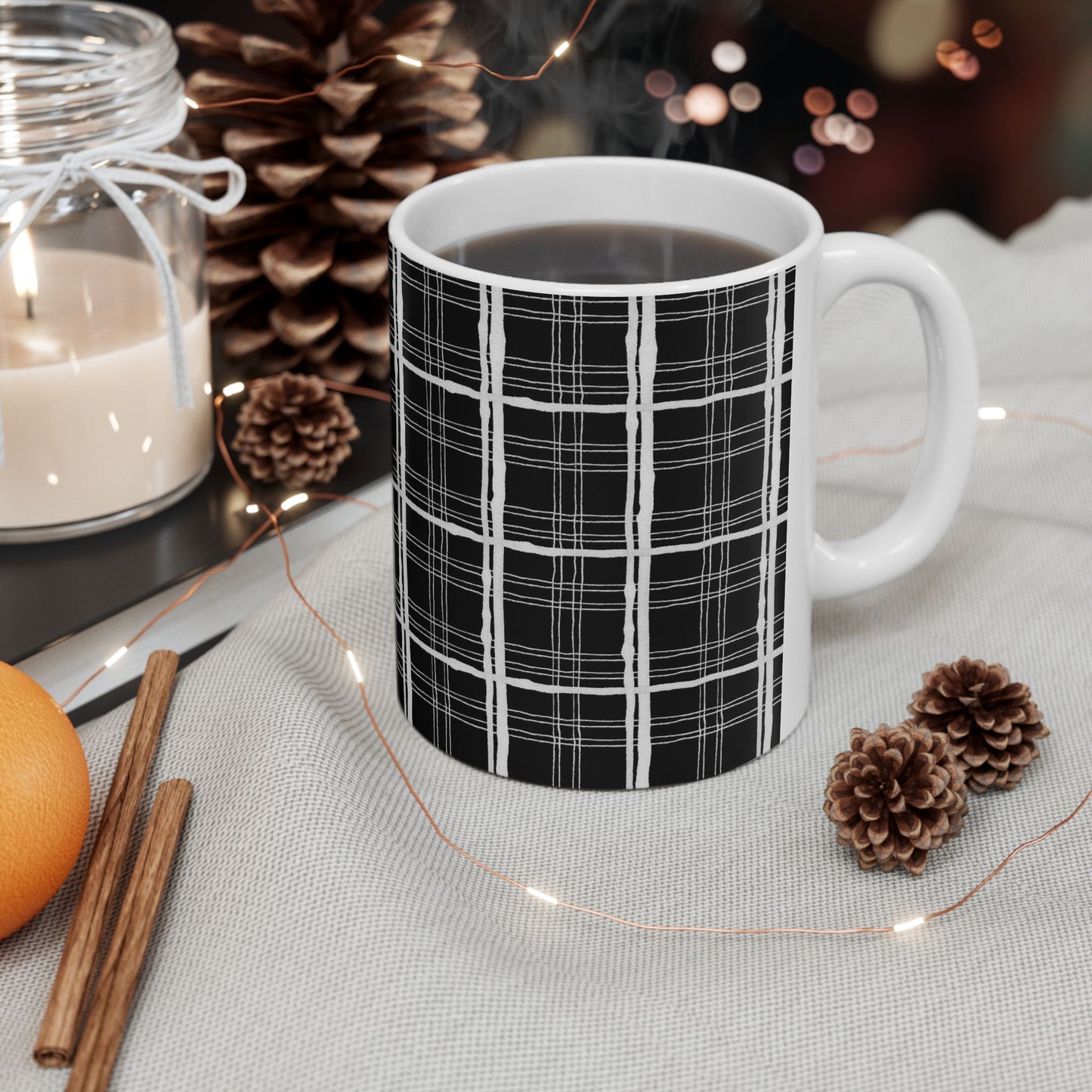 Sophistiplaid Black / White Cup