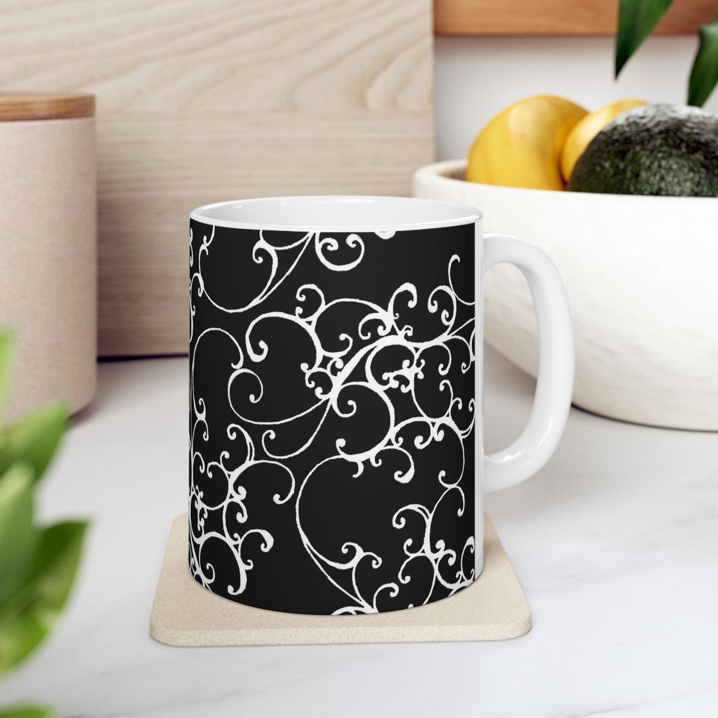 Elegant Scroll Black / White Cup