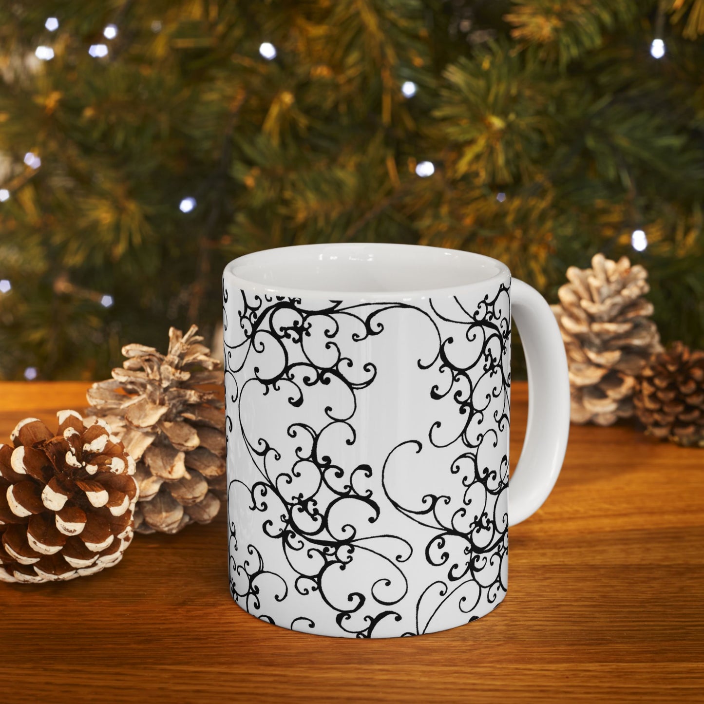 Elegant Scroll White / Black Cup