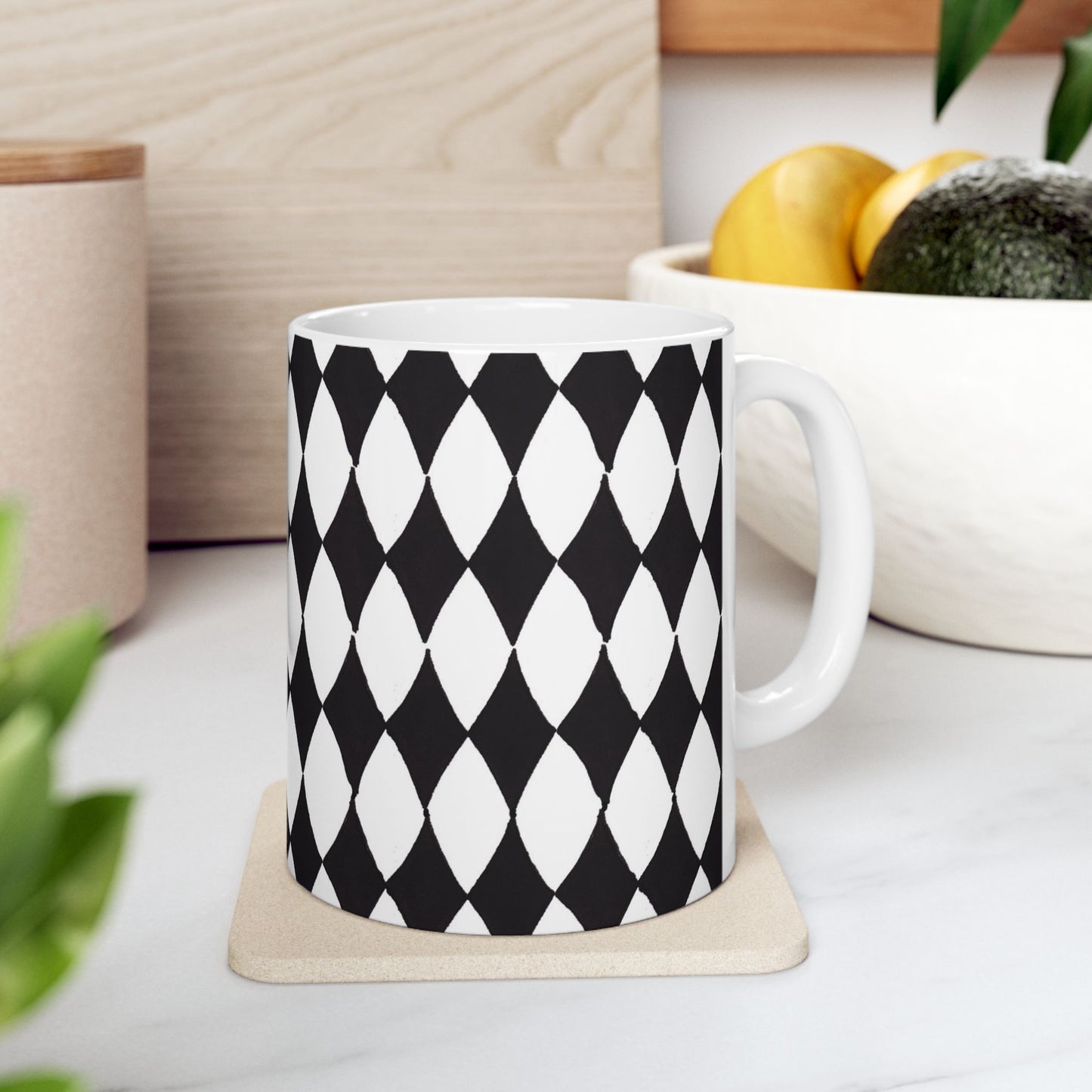 Diamond White / Black Cup