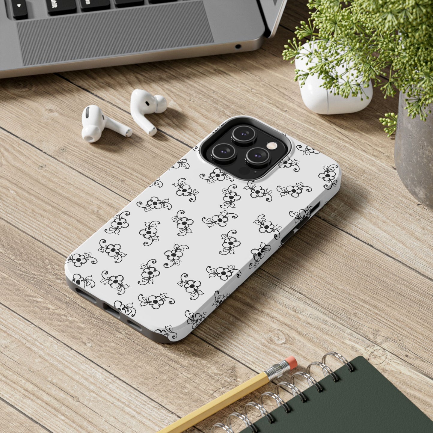 Daisy Scroll White / Black Phone Case