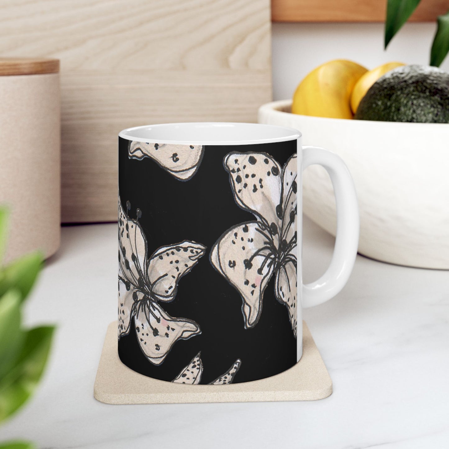 Spotted Lilies Black Cup