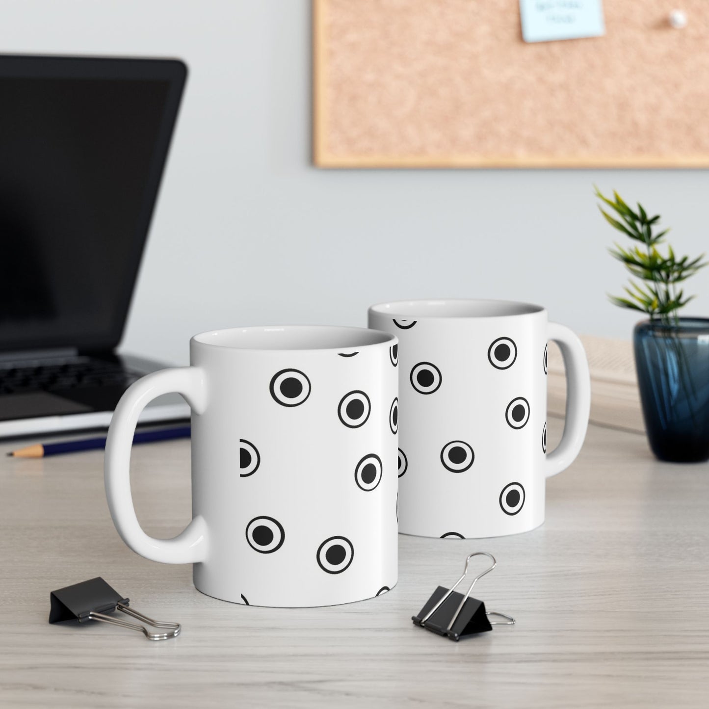 CD Dots White / Black Cup