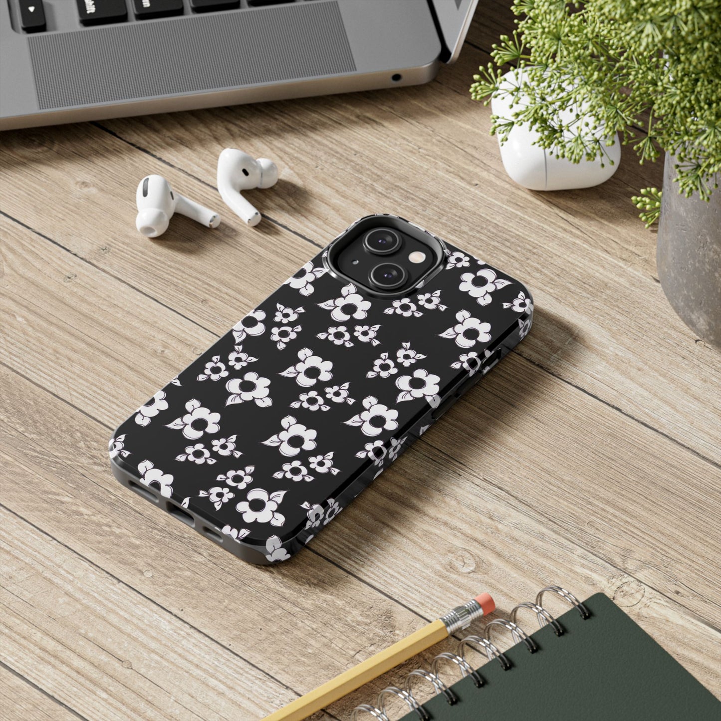 Daisy Cluster Black / White Phone Case