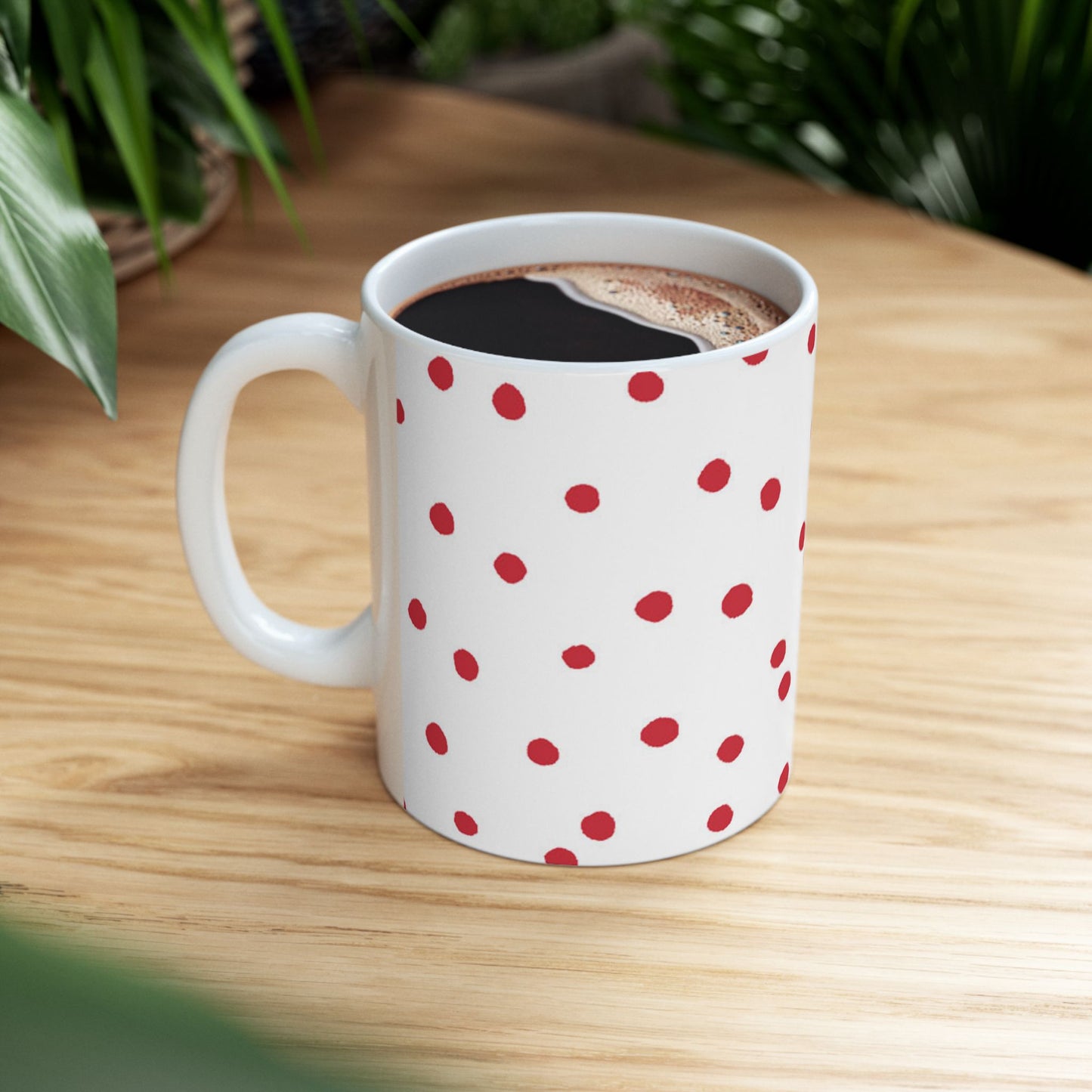 Dinky Dots White / Red Cup