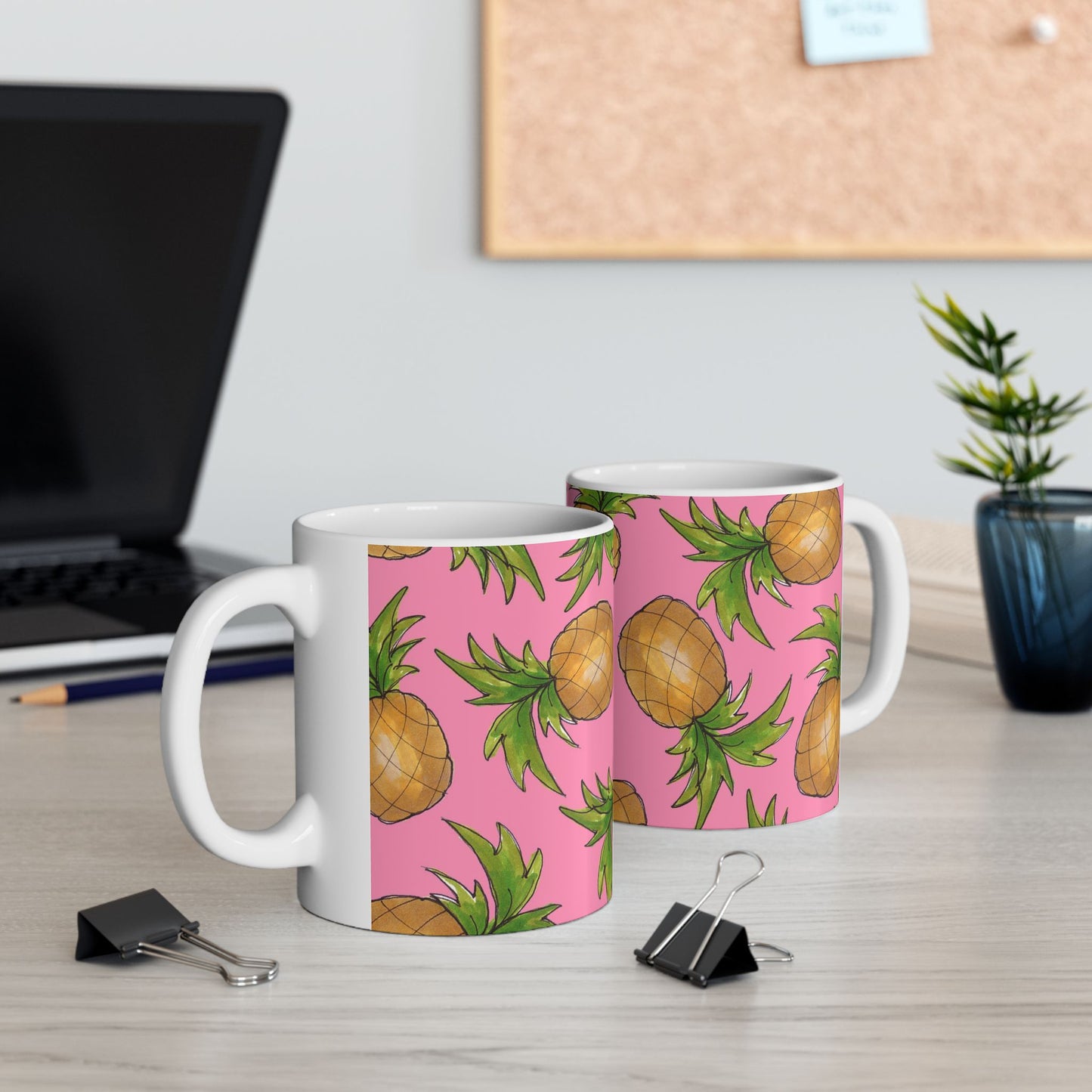 Pineapple Toss Pink Cup