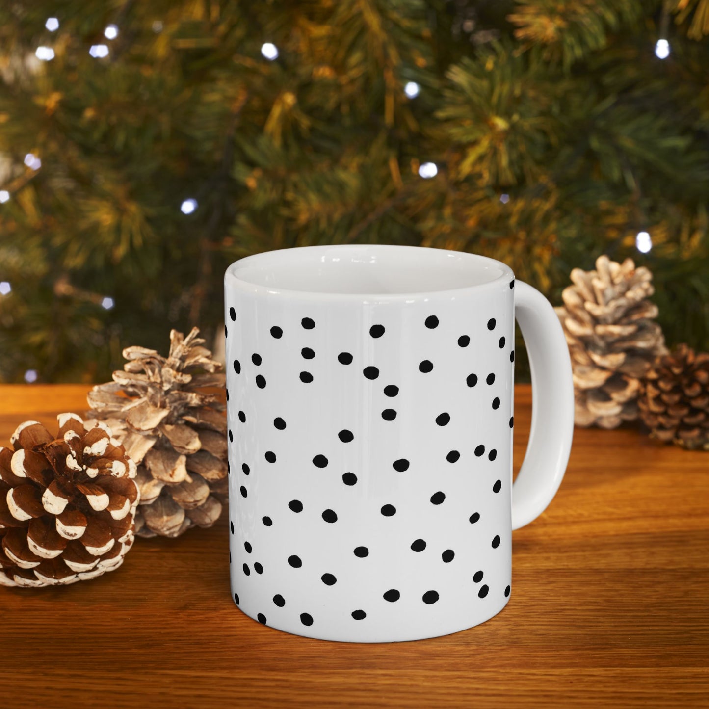 Dinky Dots White / Black Cup