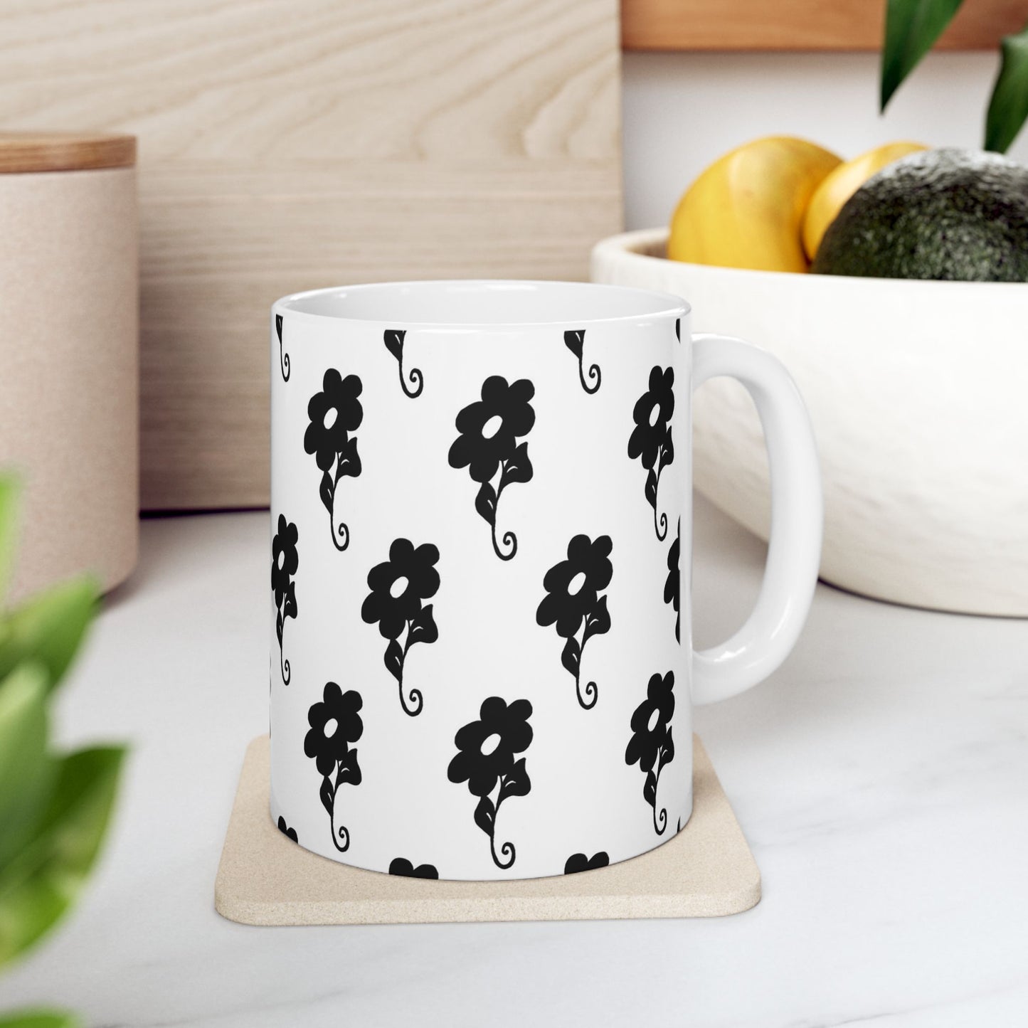 Flowers White / Black Cup