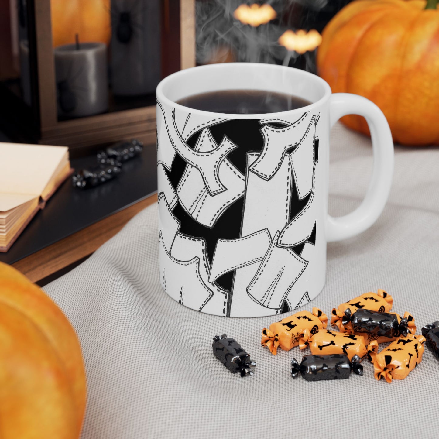 Pattern Pieces Black /  White Cup