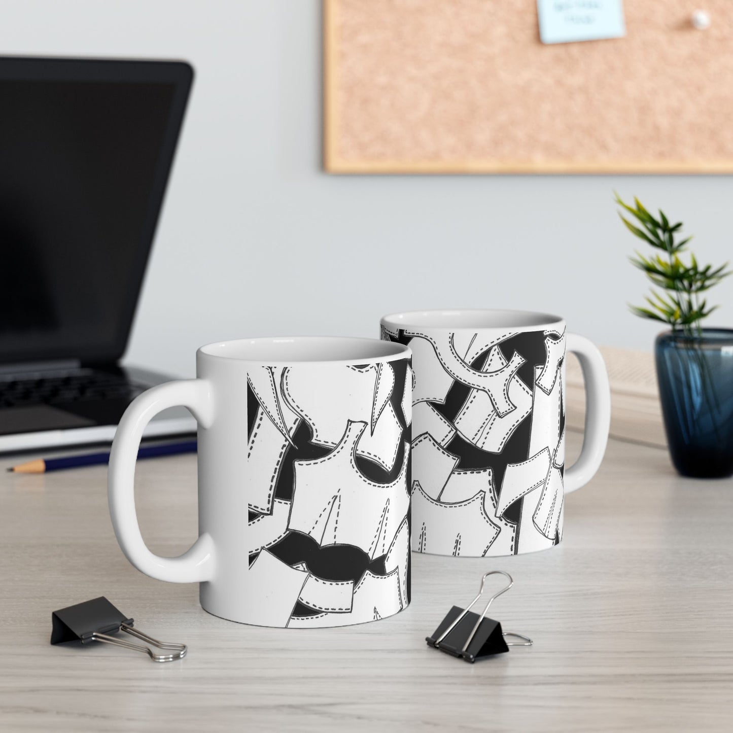 Pattern Pieces Black /  White Cup