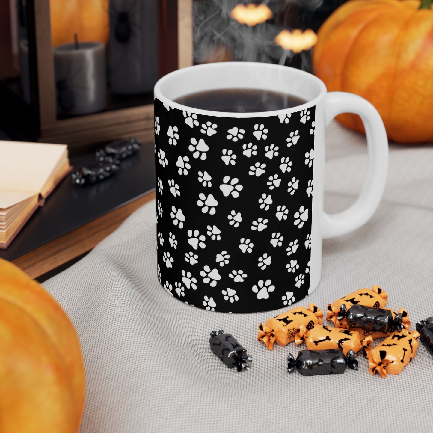 Little Paws Black / White Cup