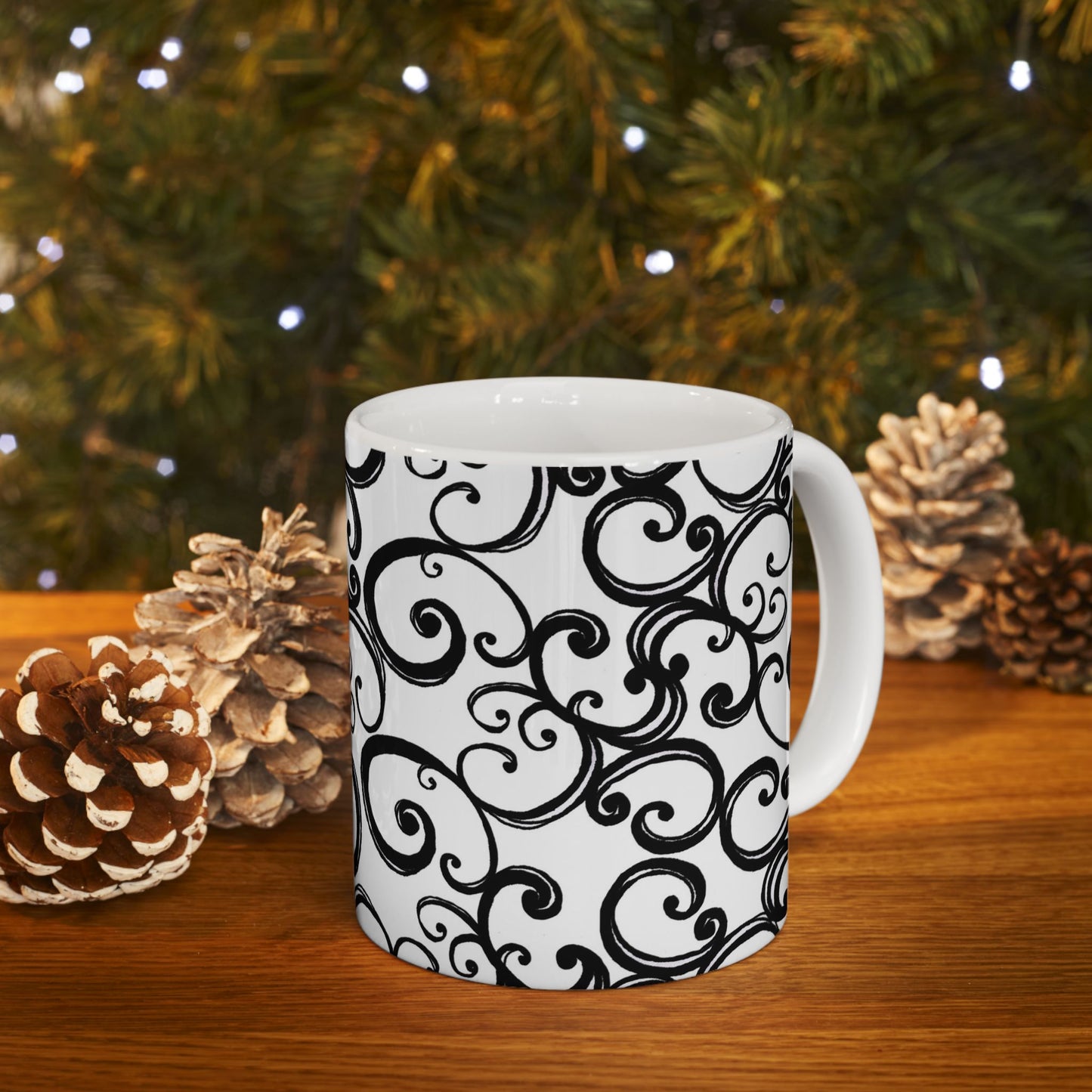 Curls White / Black Cup