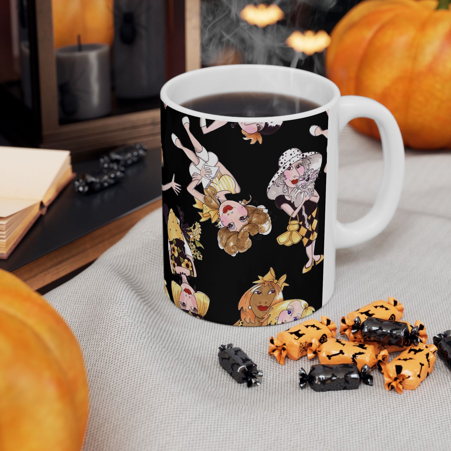 Bee Tossed Black Cup